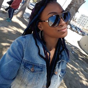 Meet your Posher, Taryn